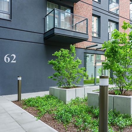 Apartment With Balcony And Free Parking In Poznan By Noclegi Renters Exterior photo